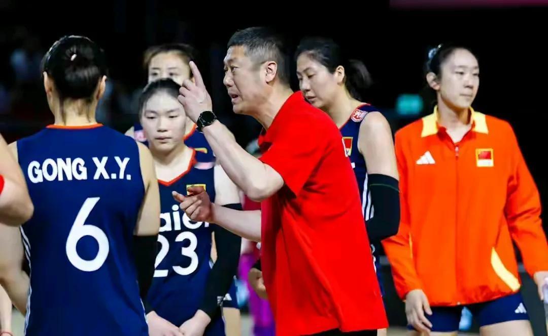 胜多米尼加女排争小组第一？中国女排须放平心态曾经的多米尼加女排，在中国女排面前