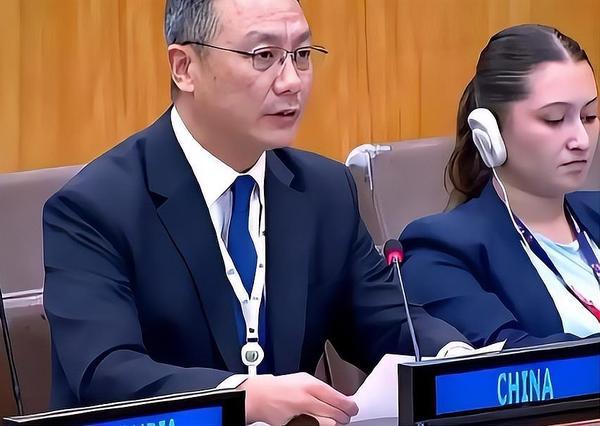 大瓜！中俄联合国“组队反杀”，美国霸权这次要凉？2025年12月23日，联