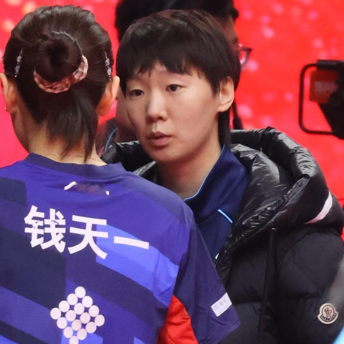 网友太过分了竟然说王曼昱不上场是因为孙颖莎没来，看不起深大俱乐部觉得深大