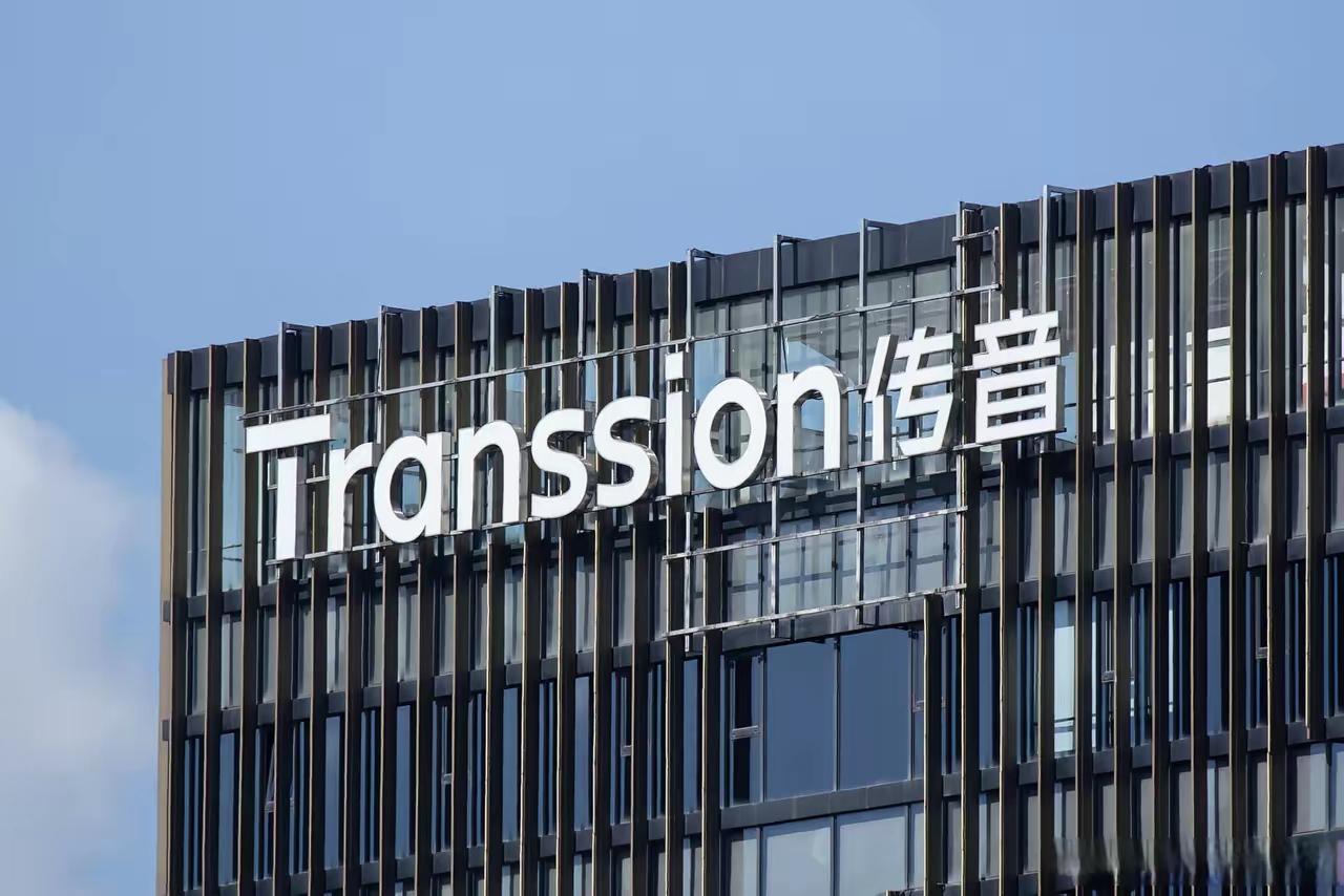 来看传音这几年的盈利情况，就像坐过山车。2019-2021年盈利一路高歌猛