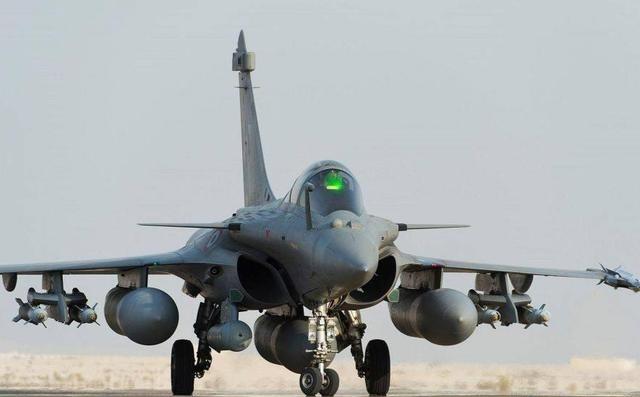 现在看，北约空军战绩大多都是一边倒虐，50多年以来真正的公平对决，就是5.7空战