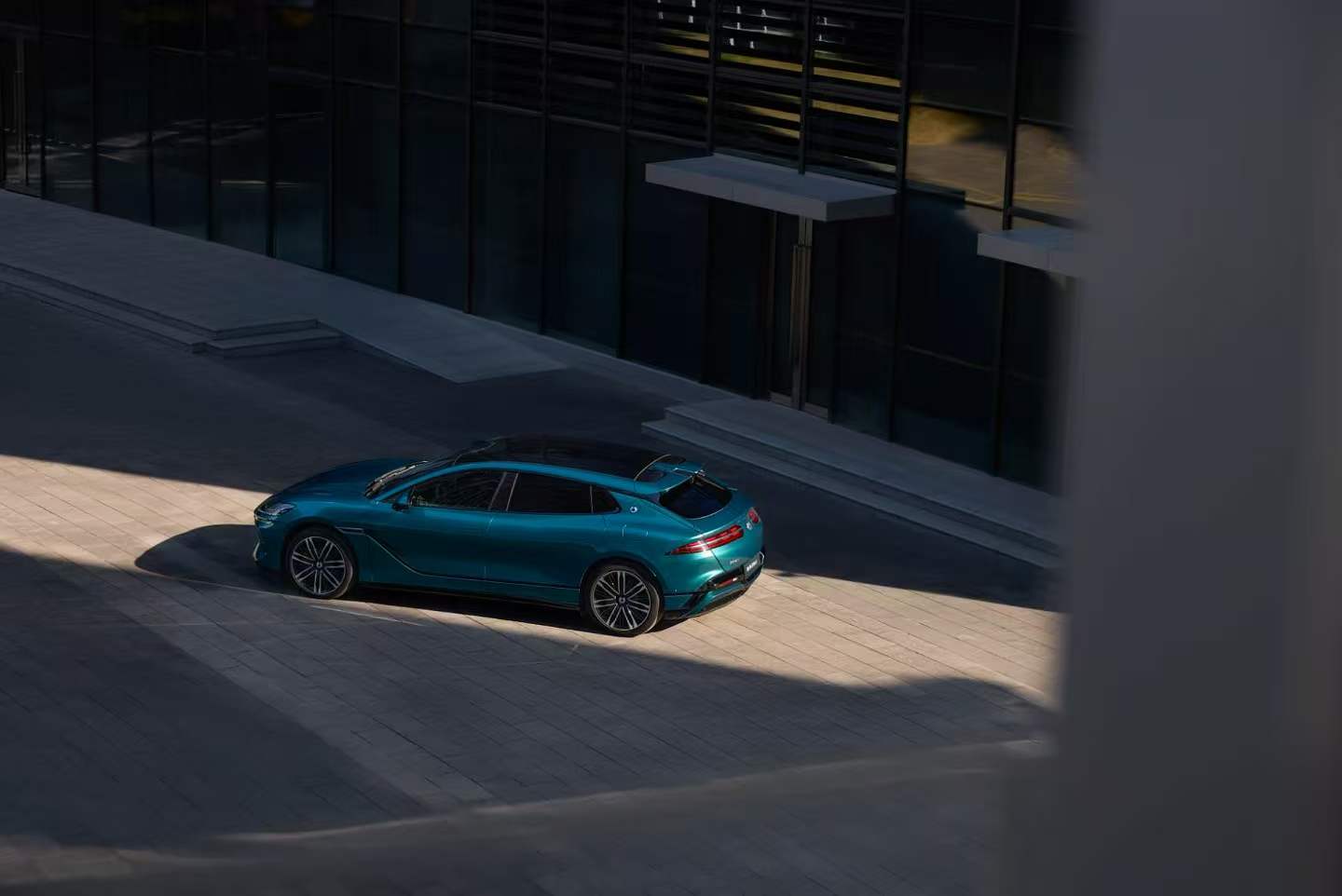 全新腾势Z9GT全新腾势Z9GT纯电续航1036公里终于等到！腾势Z9GT即将正