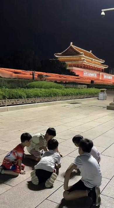这才是国泰民安！​​​