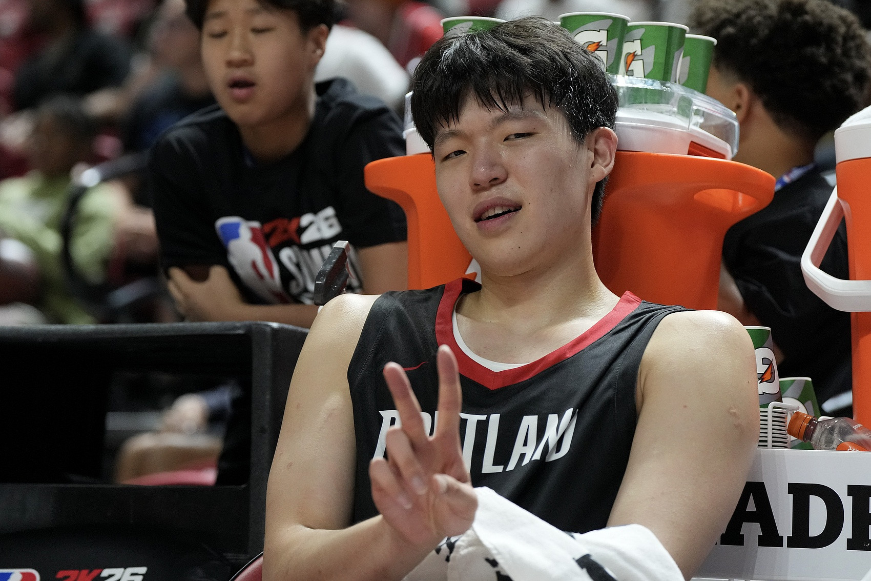 杨瀚森被指“像约基奇却存致命短板”？NBA记者点破进攻端隐忧！