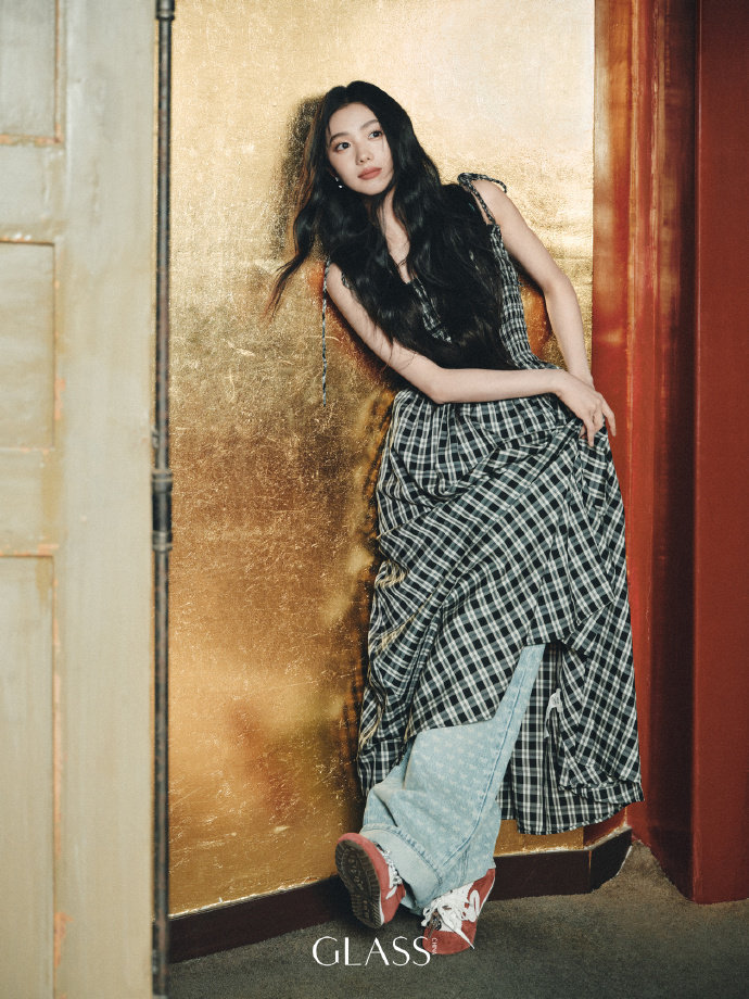 刘浩存三登glass刘浩存带着忆秦娥三登glass！今年已经是连续三年登上gla