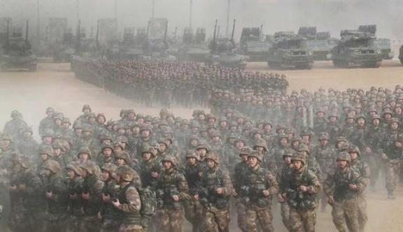 美军能打赢解放军吗？俄媒认为两军差距太大，除了人多，其他全是弱势。俄媒直戳要害，