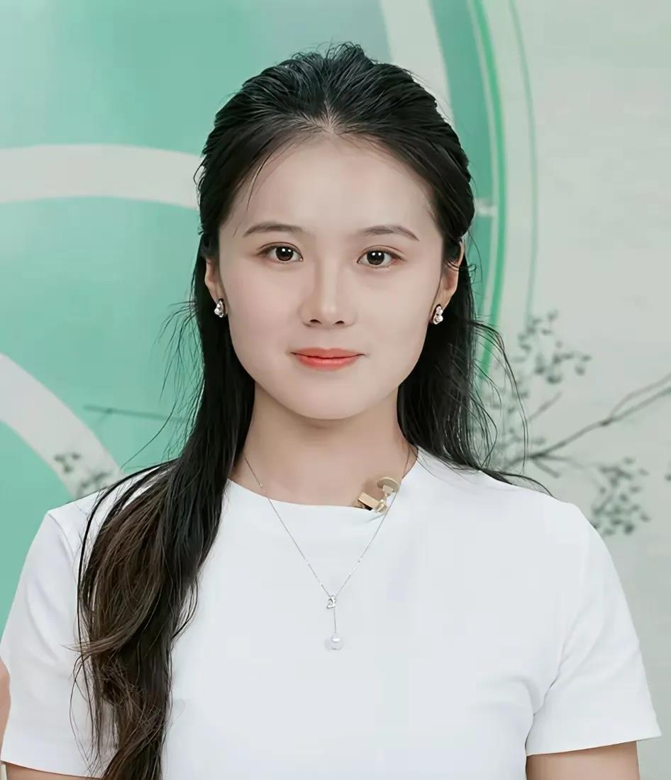 与辉同行要破百亿了，还差那7500万，跟掉在地上的硬币似的，弯腰就能捡着。独立一