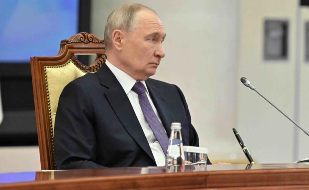 哈萨克斯坦一点面子也没给俄罗斯，普大帝脸都黑了！托卡耶夫在俄罗斯圣彼得堡出席欧亚