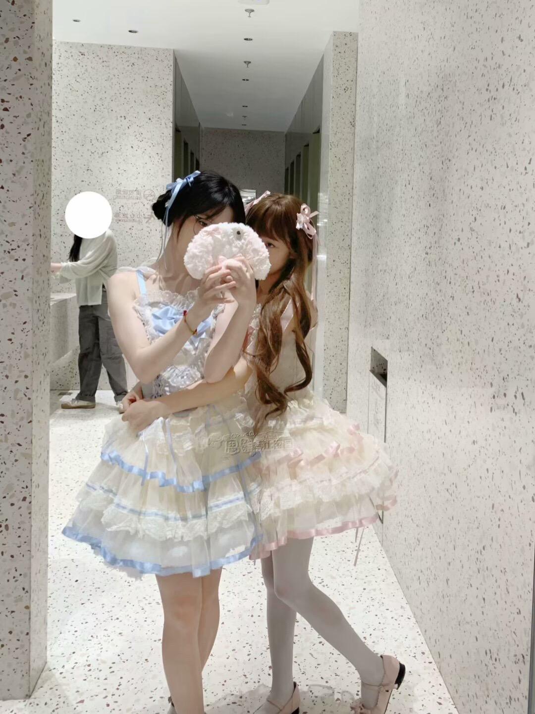 花可以自己买 幸福可以自己给 如果不能被爱 那就好好的爱自己