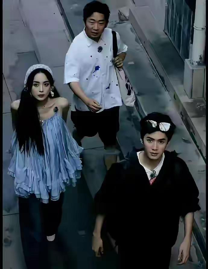 网友：把杨迪P掉，图是不是瞬间就看起来高级了？这话听着怎么那么扎心呢！最近