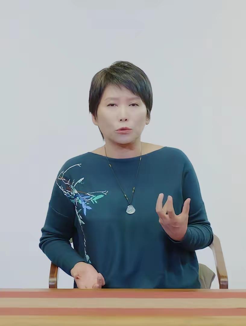 中国有三件事在世界排第一。第一，抗抑郁药物中国销量排第一；第二，抗生素使用量世界