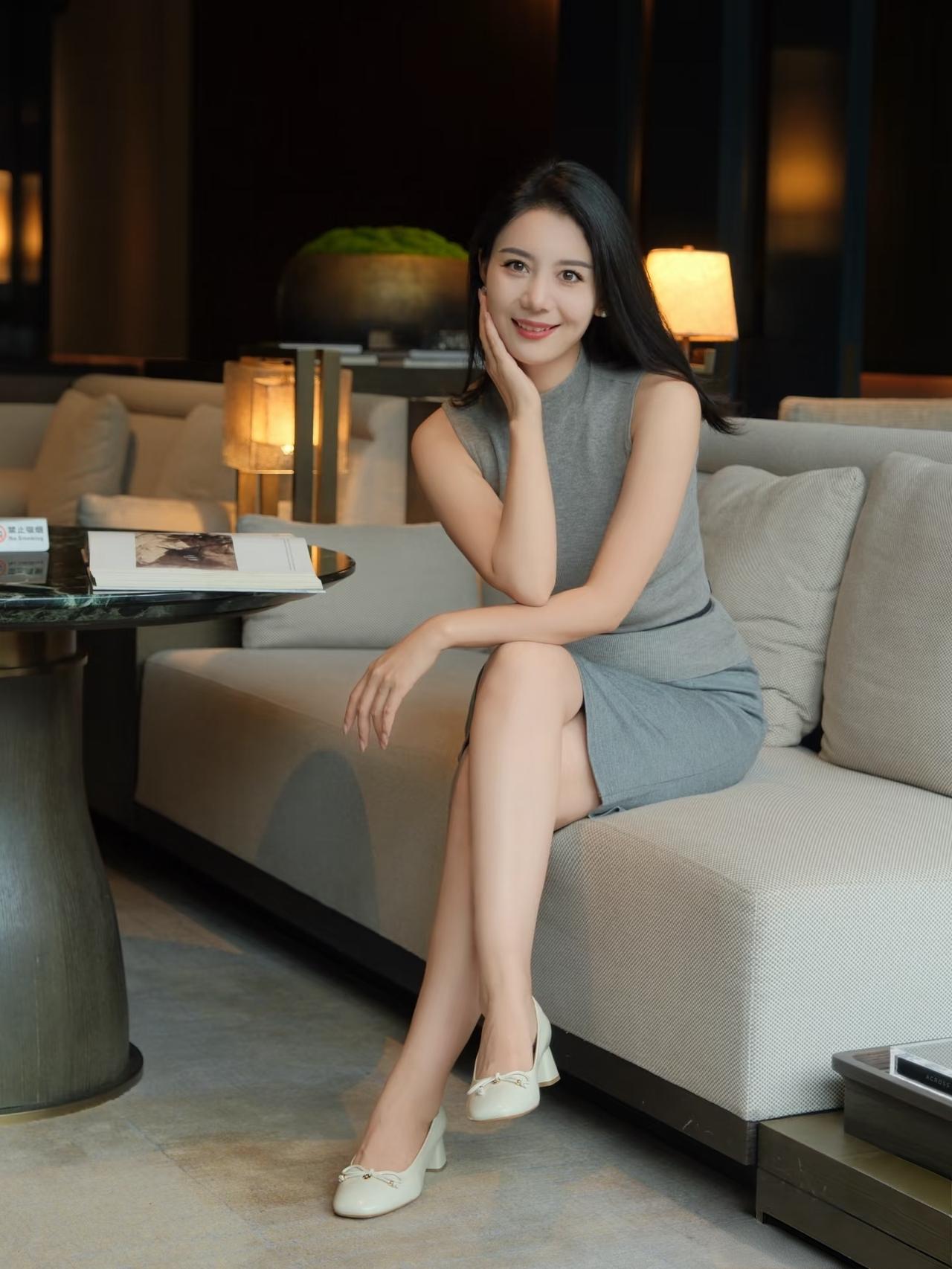 优雅自信穿搭分享