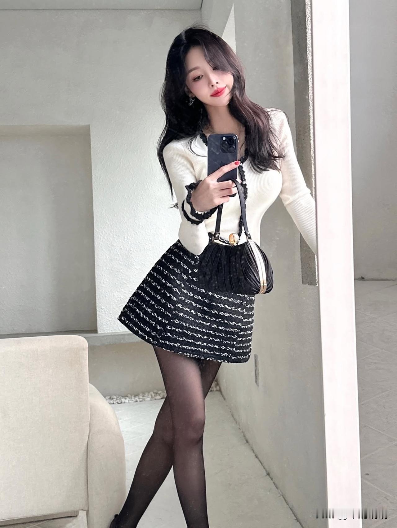 女生如何穿搭看起来时尚更有品味呢