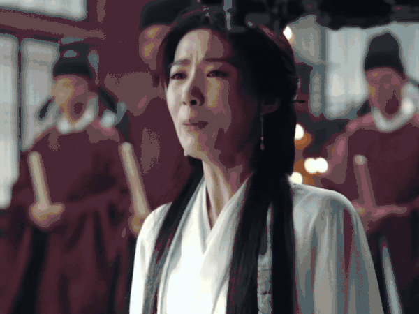 卢昱晓这哭戏跟谁学得。。。好僵硬刻板的演技