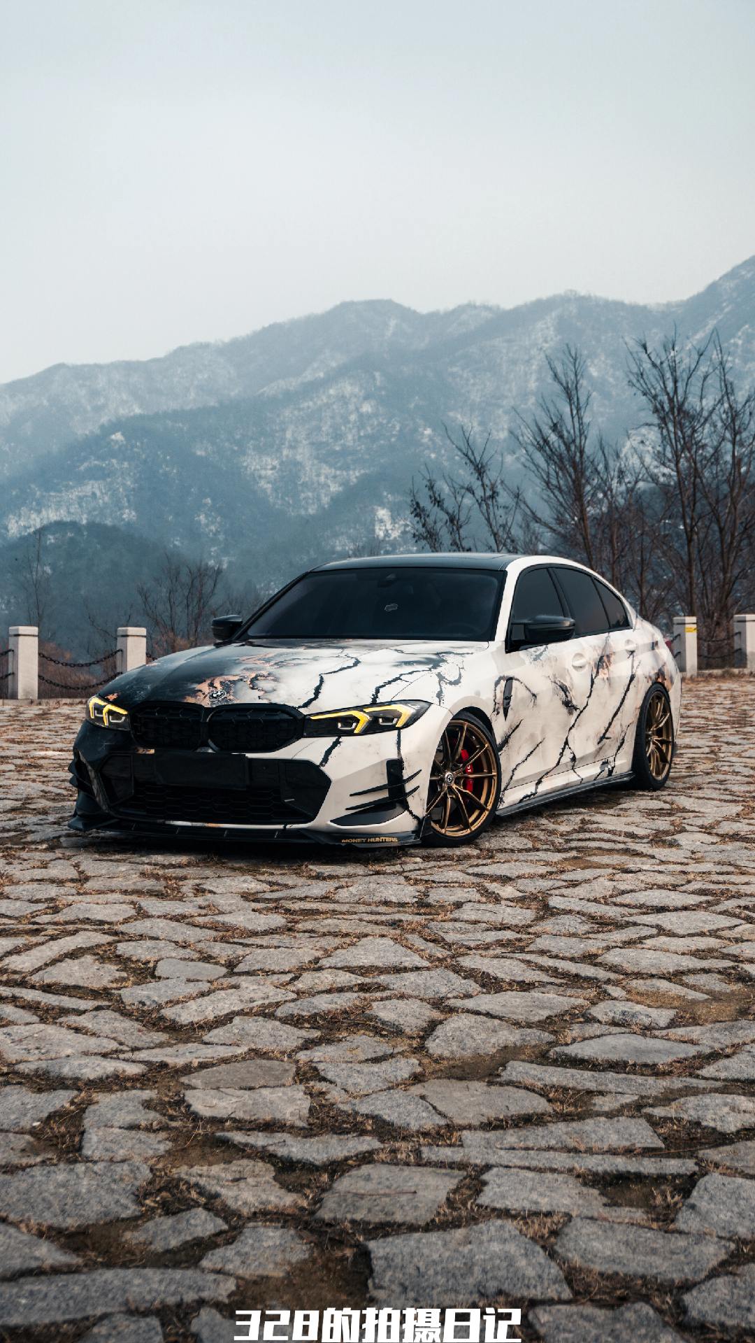 黑白双煞别有韵味。