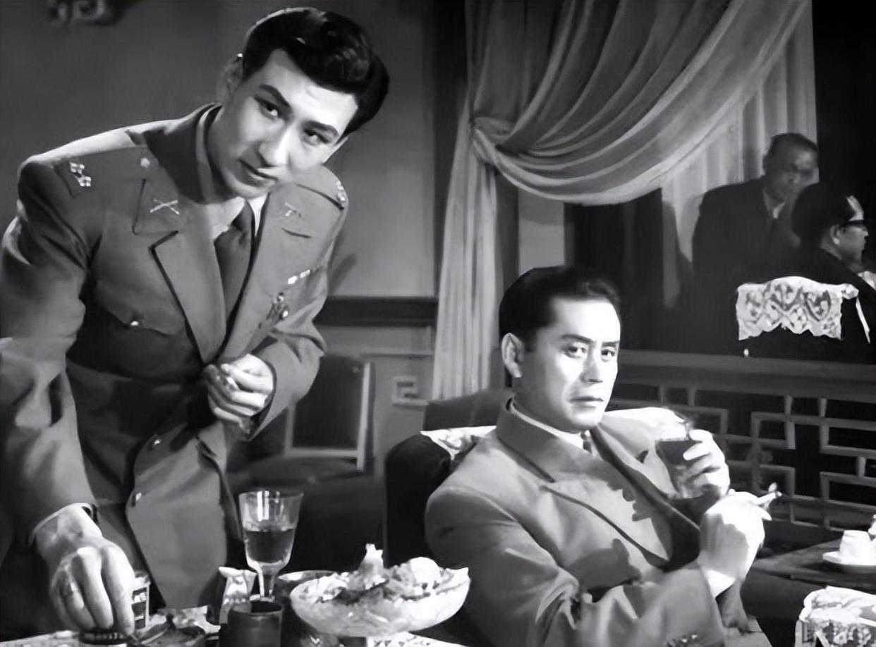 1941年，牛子龙杀掉了军统豫站站长，没过多久，上级请他喝酒，想借机除掉他，牛子
