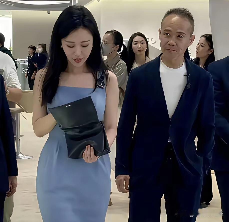 人的出场顺序很重要在王石不想再折腾的年纪。田朴君和他相遇。她不是普