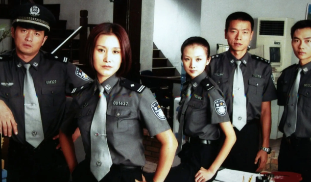 《重案六组》不能原班人马，不是王茜年龄大了，而是他去世了当翻拍的消息出来后，大