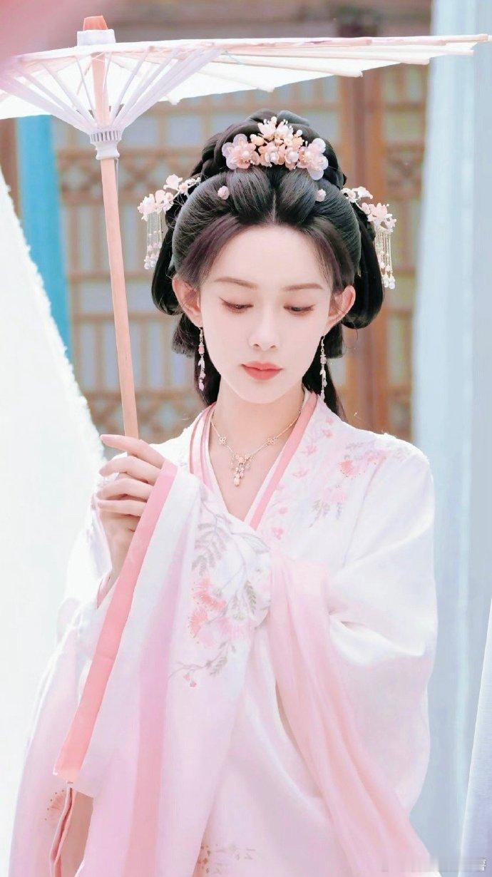 孟子义演技战绩可查桃花映江山孟姐把明艳公主演得太到位，每一个细节都给我们带来了更