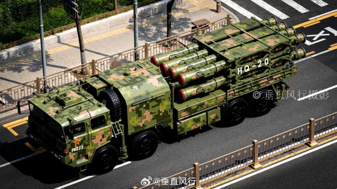 HQ-20地空导弹裸弹首次曝光看起来和红旗16的弹体有些类似毕竟都是上海航天