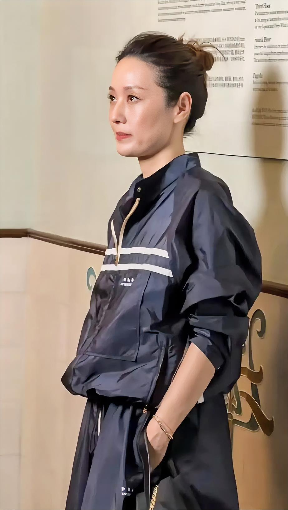 马伊琍，她活的比董璇通透，但看着没那么开心。所以每个人的选择不一样，生活态度