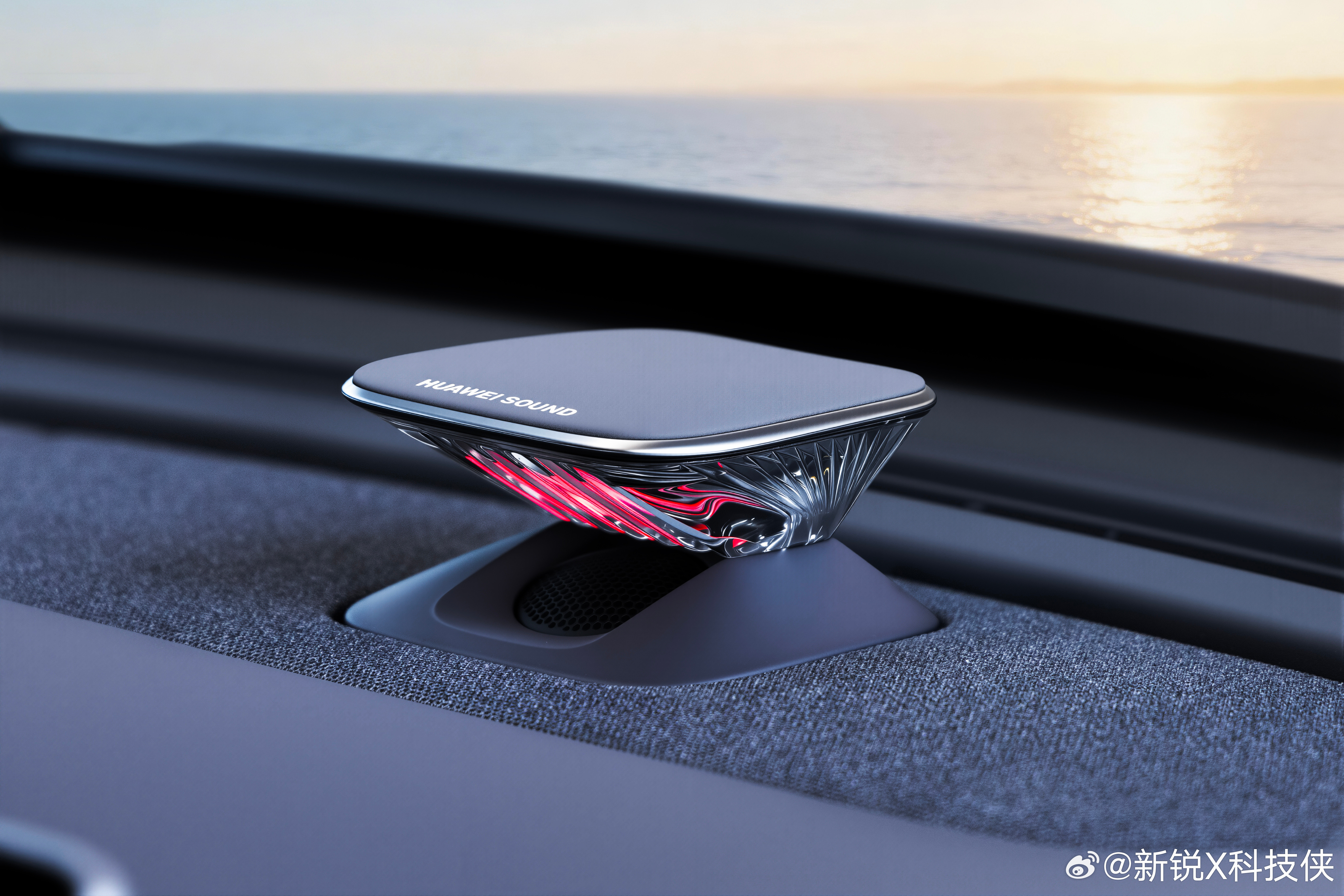 本来以为大湾区的厂二代车库，起码得是迈巴赫、保时捷占满一排。结果一看到胡先生的车