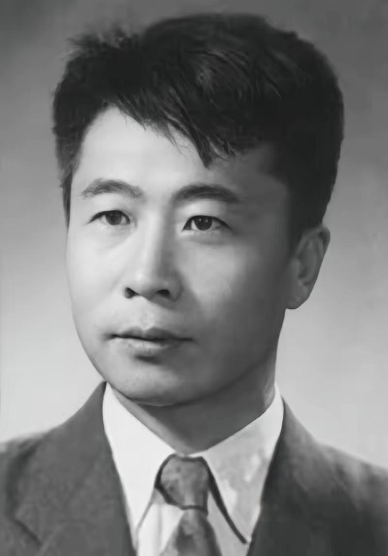 林海雪原爆火背后：工人作家曲波的铁血初心1957年，一本叫《林海雪原》的新书