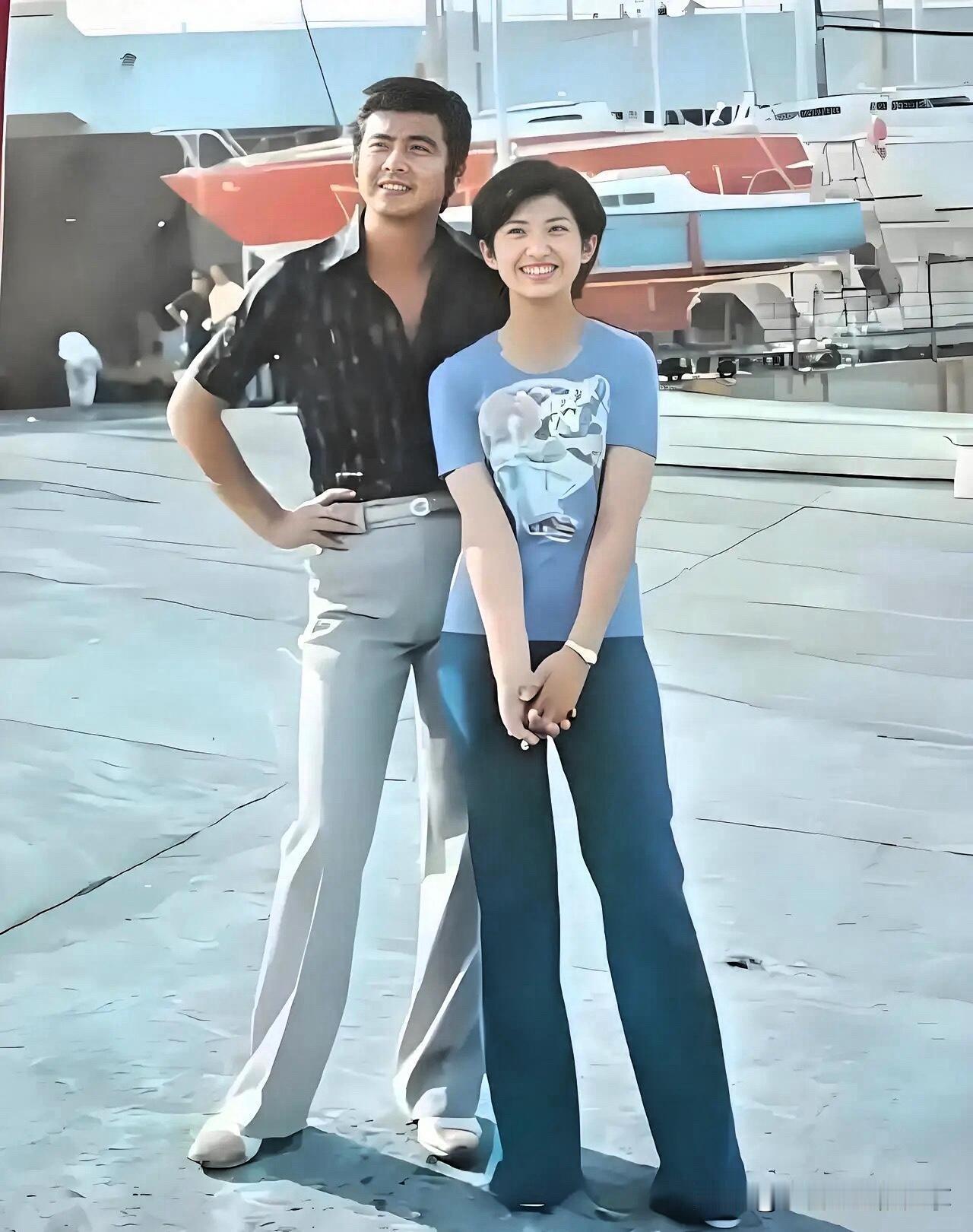 这对明星夫妻，90后很少有人知道，00后更是没有人会认出，只有60后一代出生的人