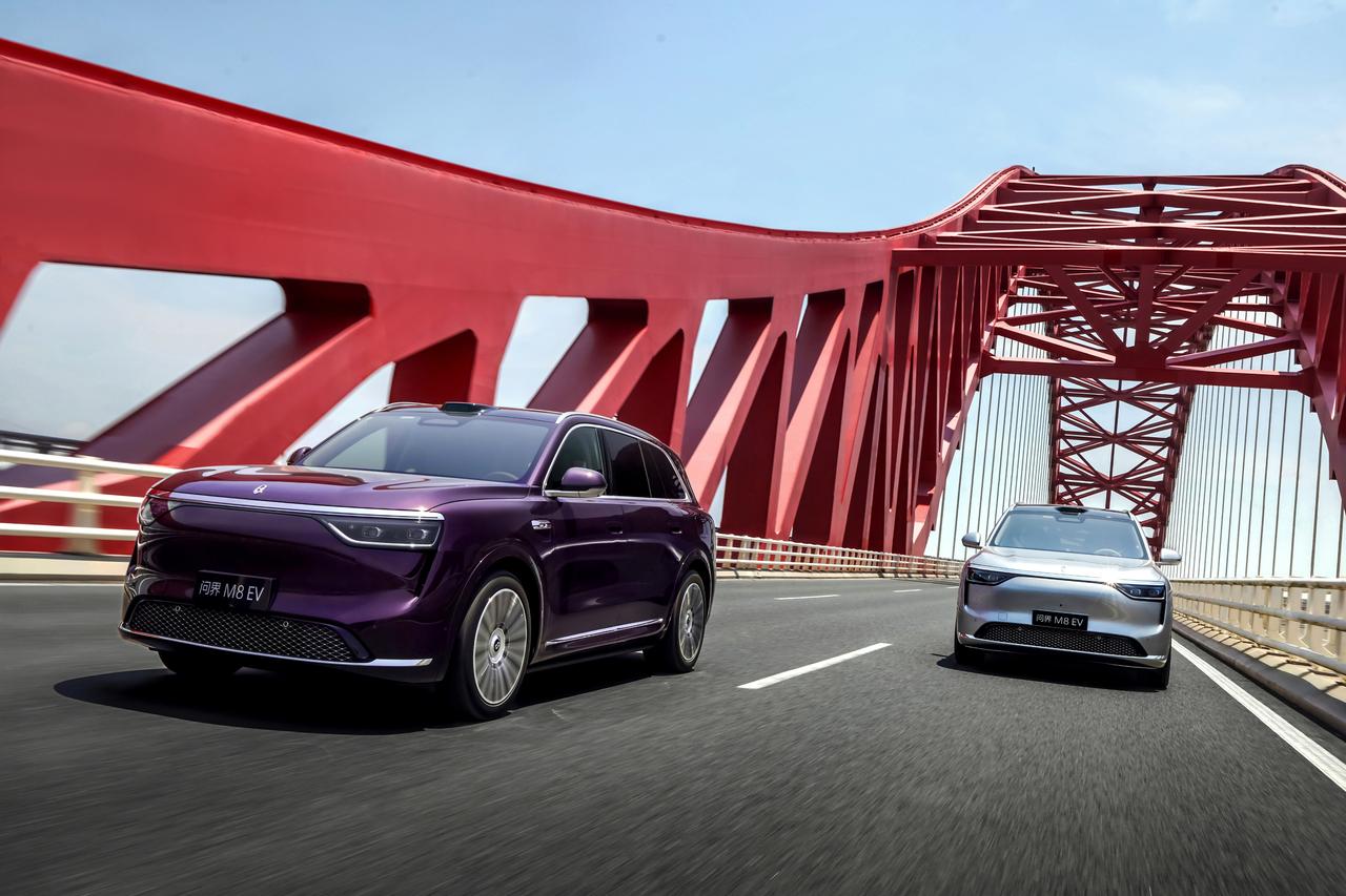 一块屏控制全车？HarmonyOS让问界M8的智能座舱“活”了！坐进问界M8的