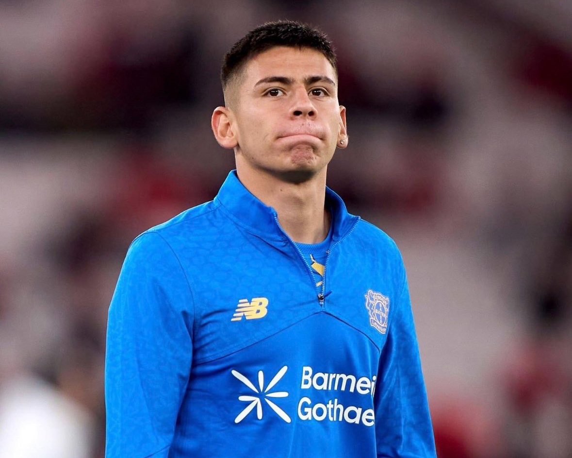 👿赶紧的…🚨罗马诺：埃切维里表示由于他的上场时间没有达到预期，他愿