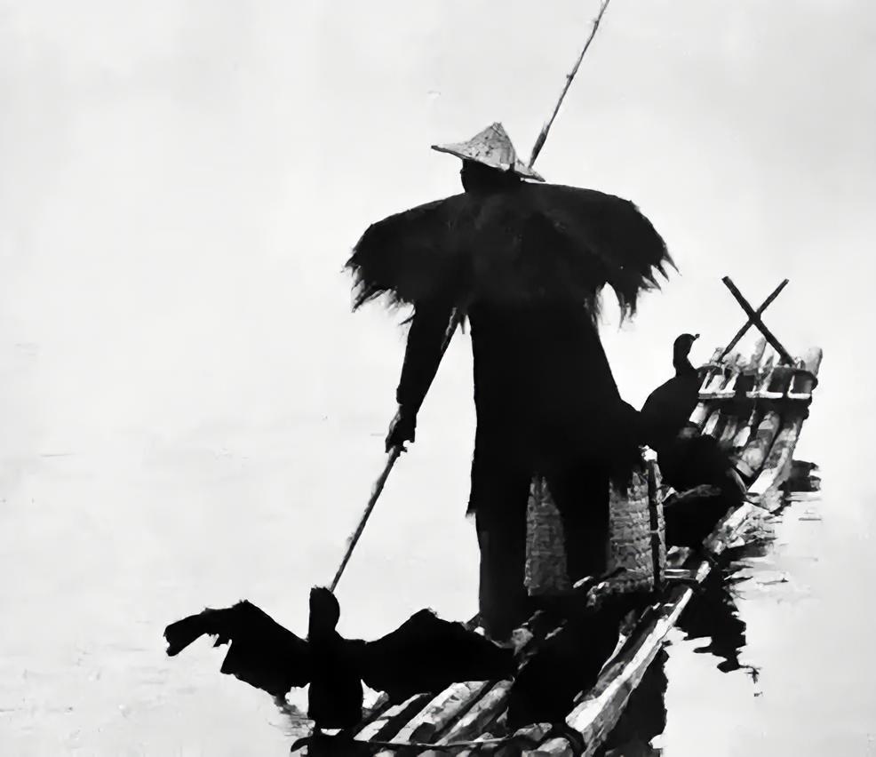 1942年，渔民陈根土载着16个日军过江。船行至江心，原本一脸谄媚的陈根土突然哈