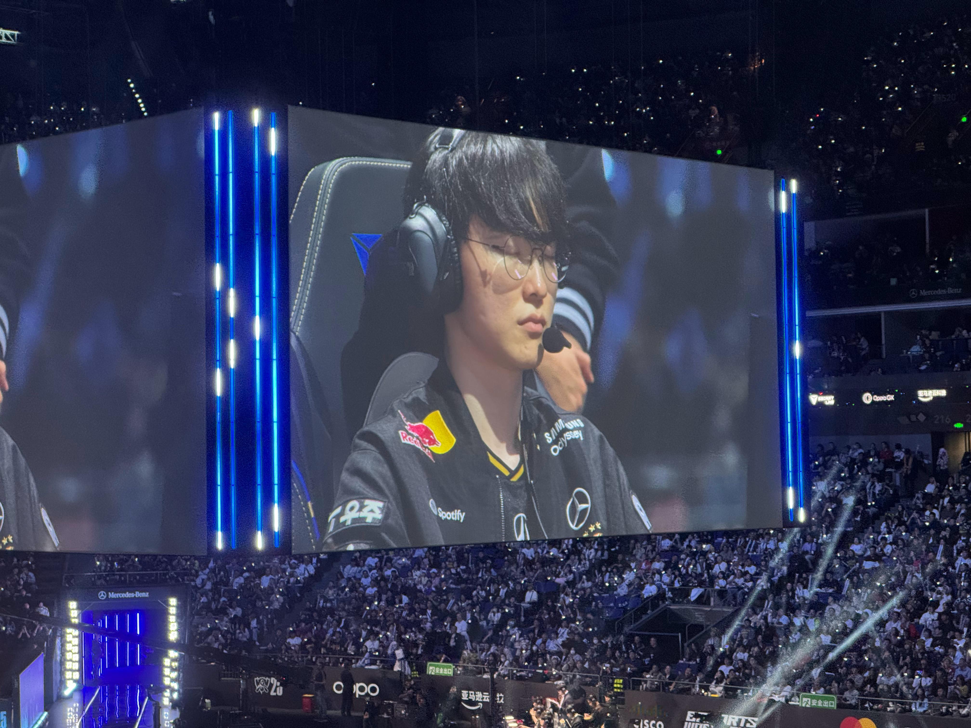 害怕T1对战TES英雄联盟s15​​​