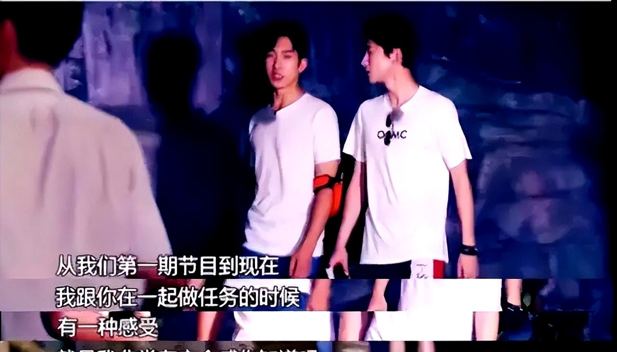 井柏然刚喊完热度破万送房子，白敬亭直接端着盆就来讨债了。这波讨债还没捂热，井柏然反手一记绝杀，直接在