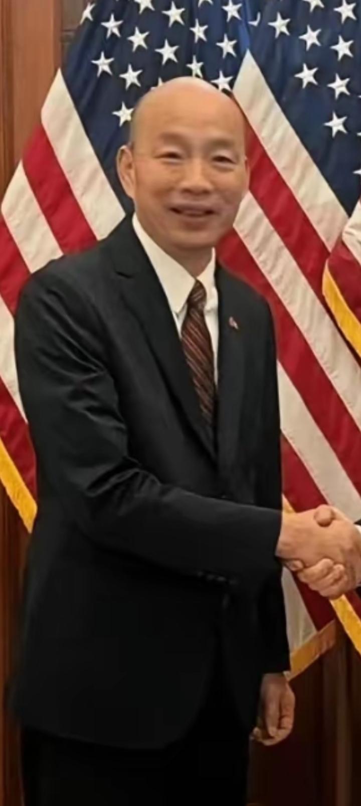 卢秀燕瞄准2028根本不是秘密，而且意欲换掉郑丽文。韩国瑜老奸巨猾，他看着两