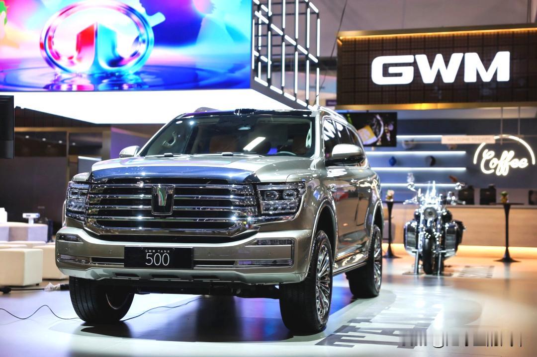 魏建军没有喊口号，也没有画大饼！愣是将一家仅有60余人的小作坊，发展成拥有8