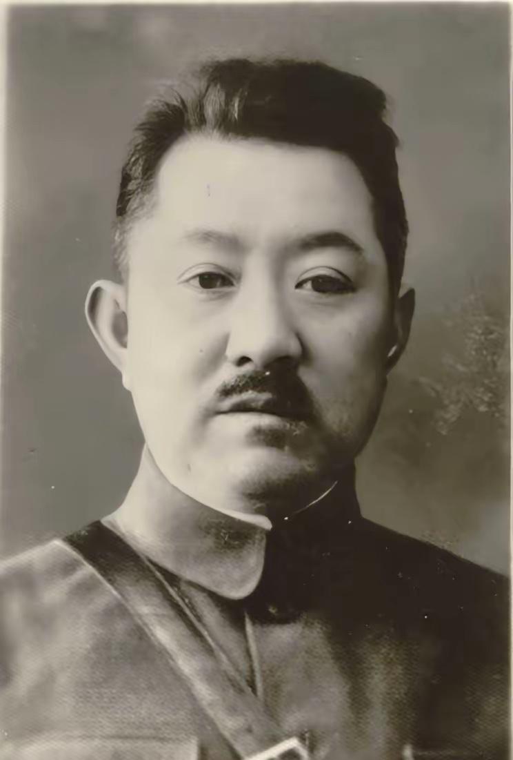 高桂滋（1891年9月20日—1959年1月6日），字培五，陕西定边人，原国民党