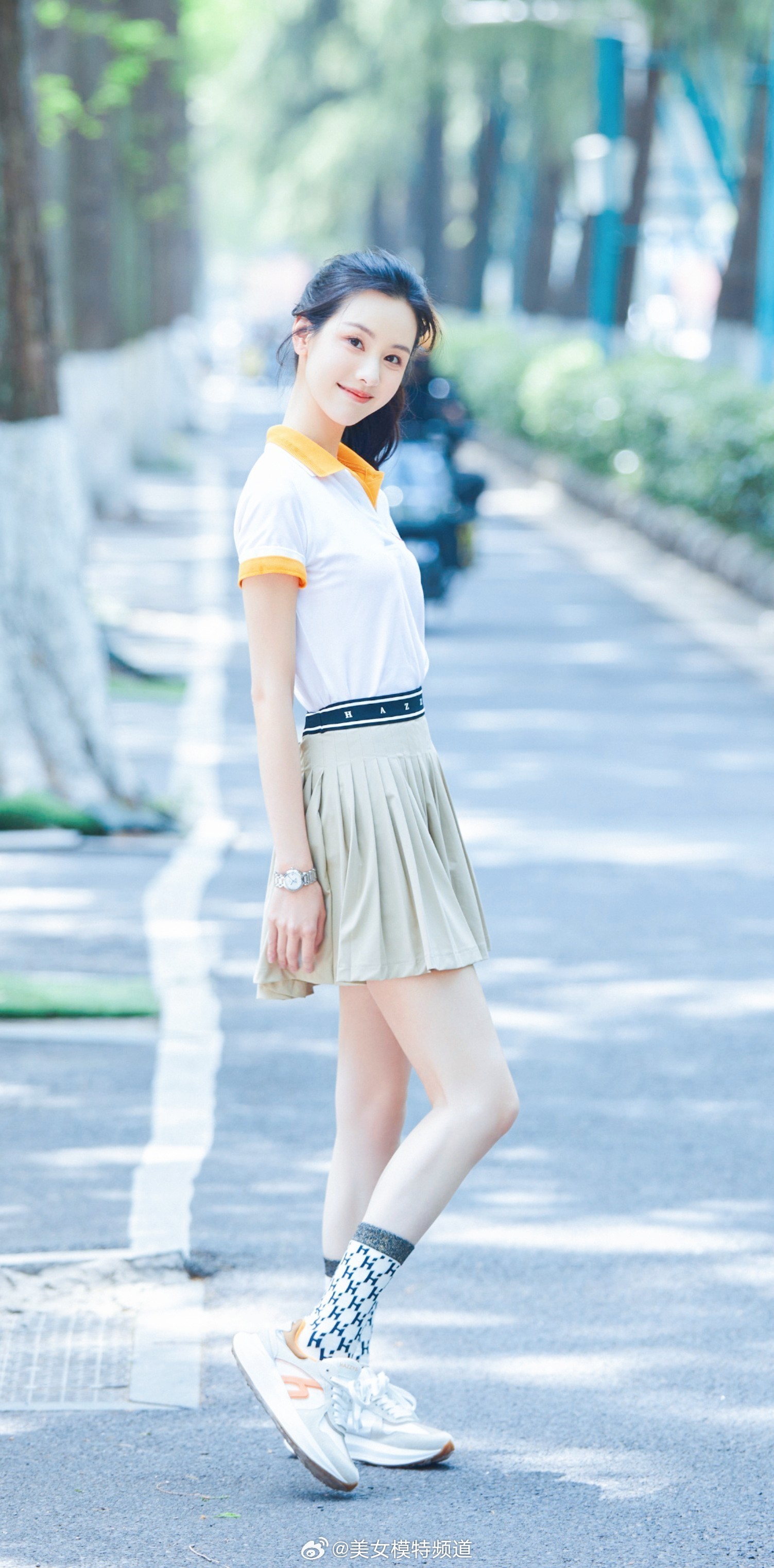 陈都灵百变美腿写真精选