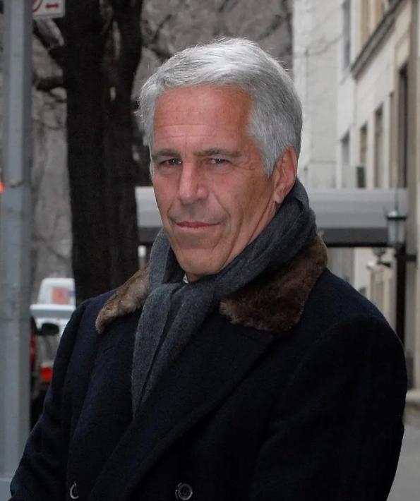 十几年前，我们悄悄拦下了一个恶魔！爱泼斯坦曾经有几次机会可以前往中国，但最终都没