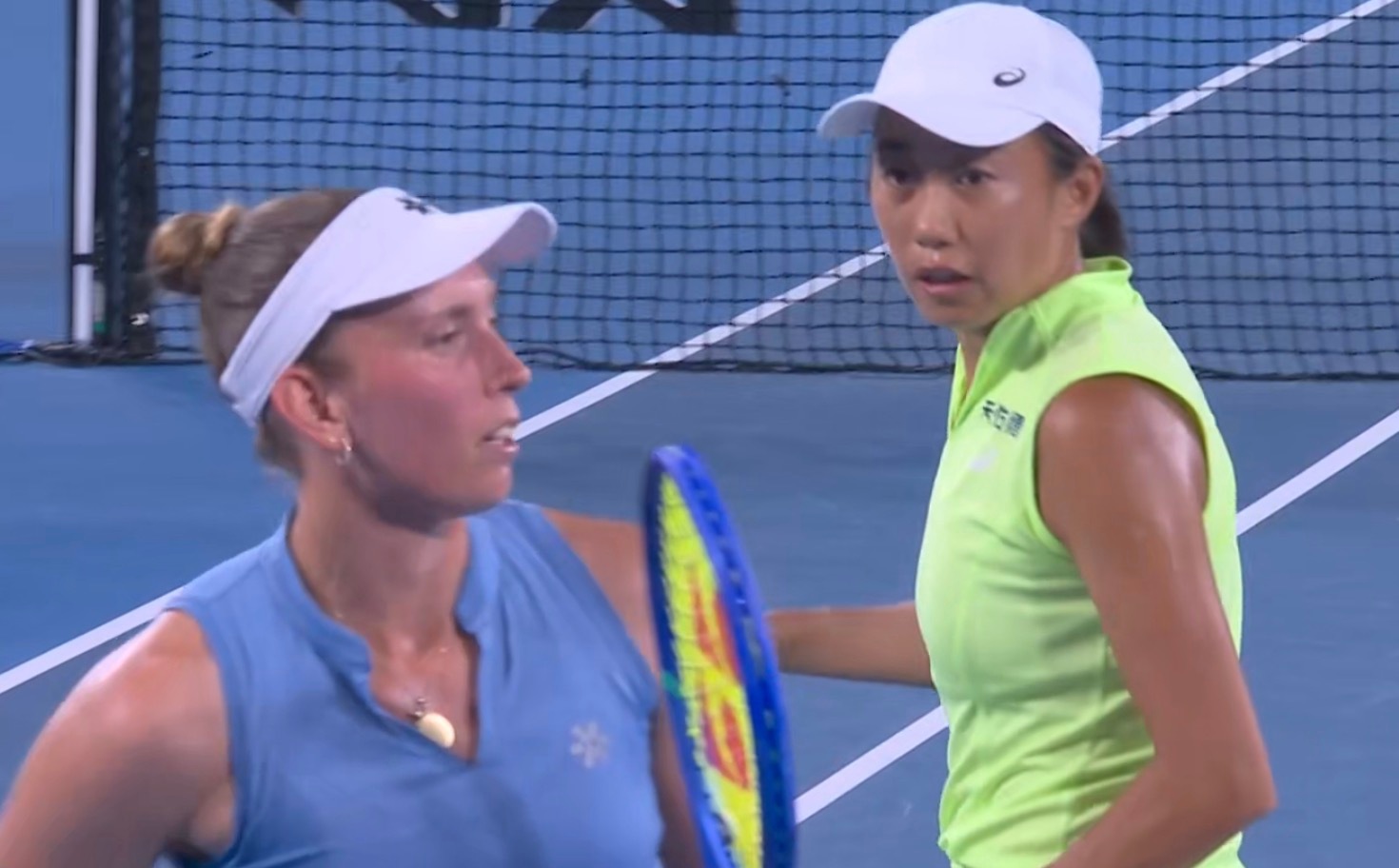 张帅冲击澳网女双决赛张帅组合6-3拿下首盘！鱼姐一度被打趴🐟澳网2026