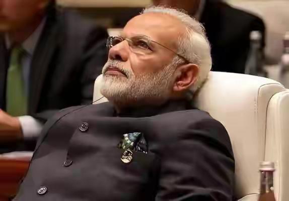 很多人都奇怪：西方整天这制裁那围堵，偏偏对印度格外“宽容”。真不是西方善良，而