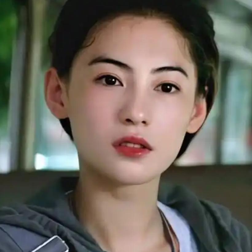 谢贤送别仪式现场曝光惊人一幕！谢贤走了。7月16日，89岁的谢贤因为重症