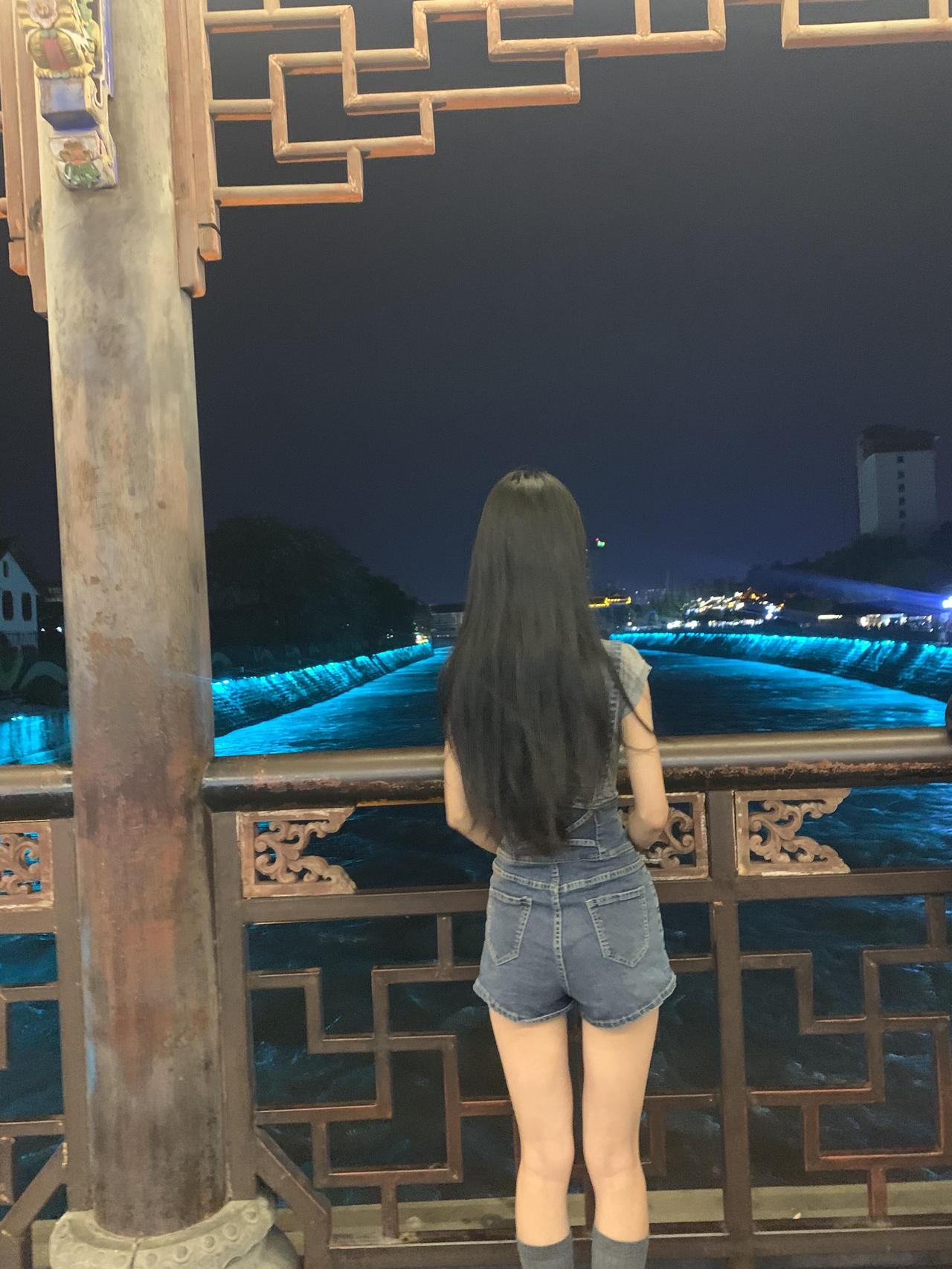 有段话说得特别好：“婚姻的瓦解，是从人人都会算账开始的。”你算你做了多少