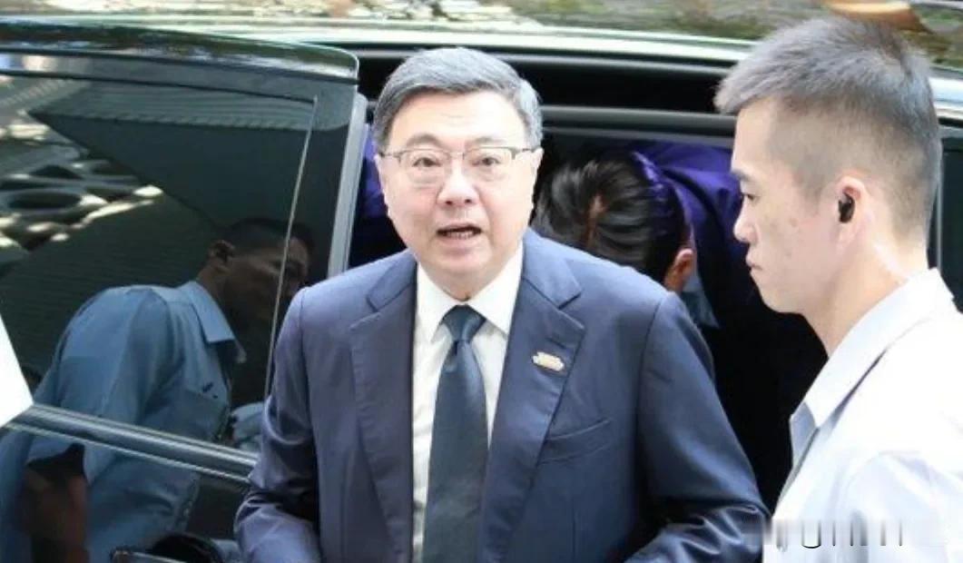 韩国瑜批不副署酿宪政危机，卓荣泰强硬回应设三大沟通前提。此前台立法机构负责人韩国