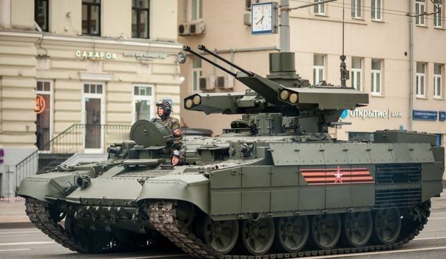 俄军T-72型坦克，T-80型坦克，T-90型坦克，打来打去发现！BMPT终结者