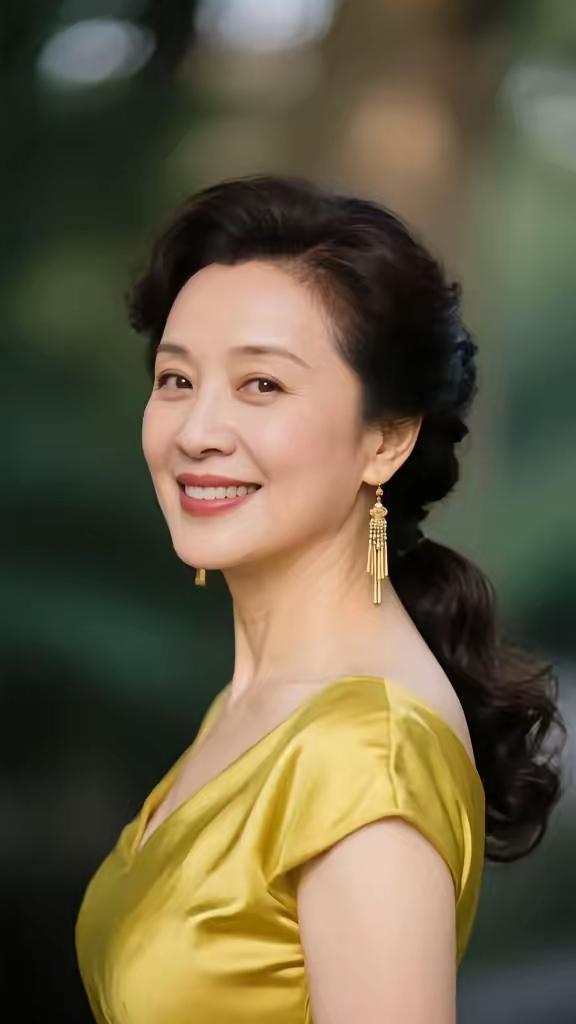 人生苦短，及时行乐。现代老人，年轻时候不容易。50后是最辛苦的一代，也是奉献的一