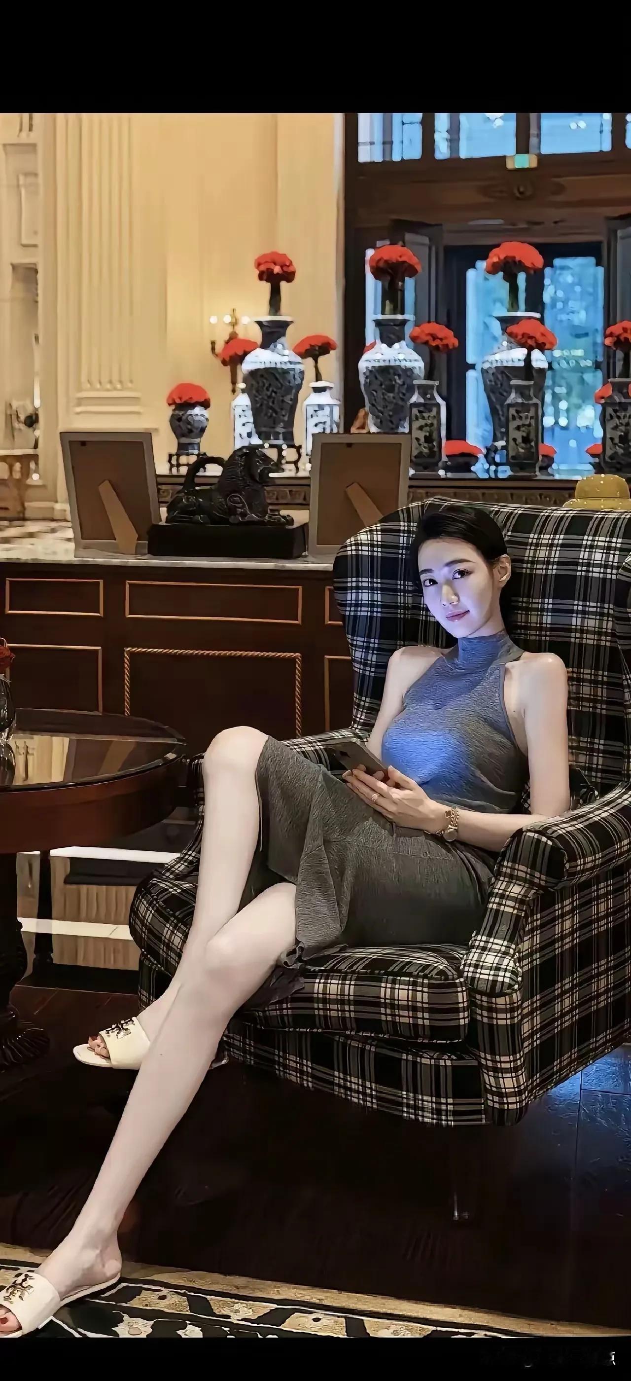 好像一个明星啊