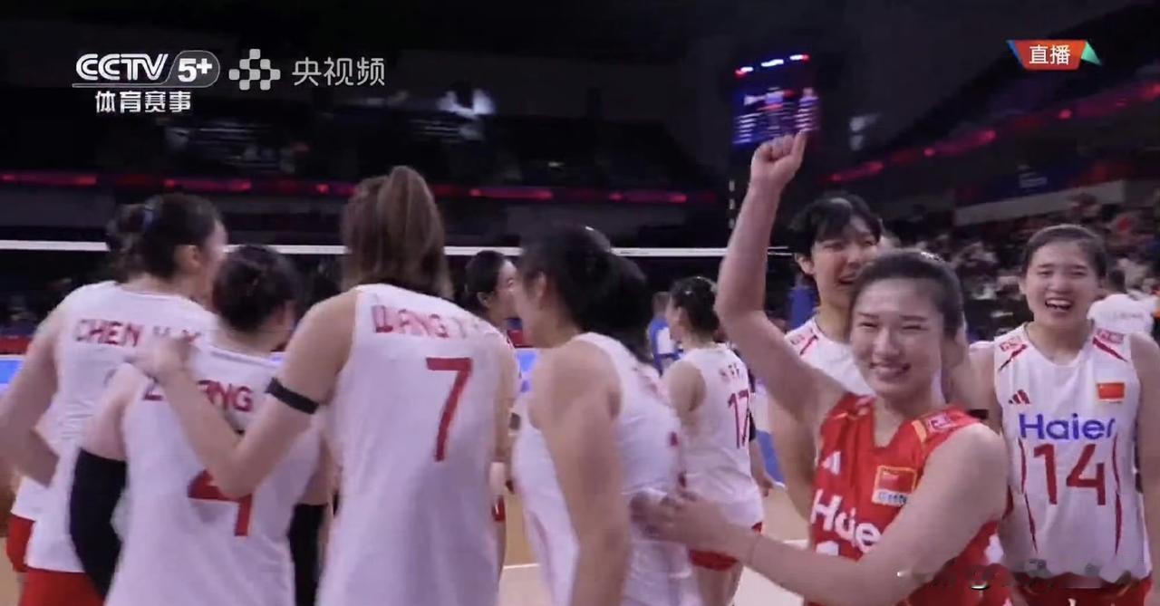 赵勇教练这次真的挖到宝了！中国女排有这两个互补的优秀二传手，还有这两个大力跳发球