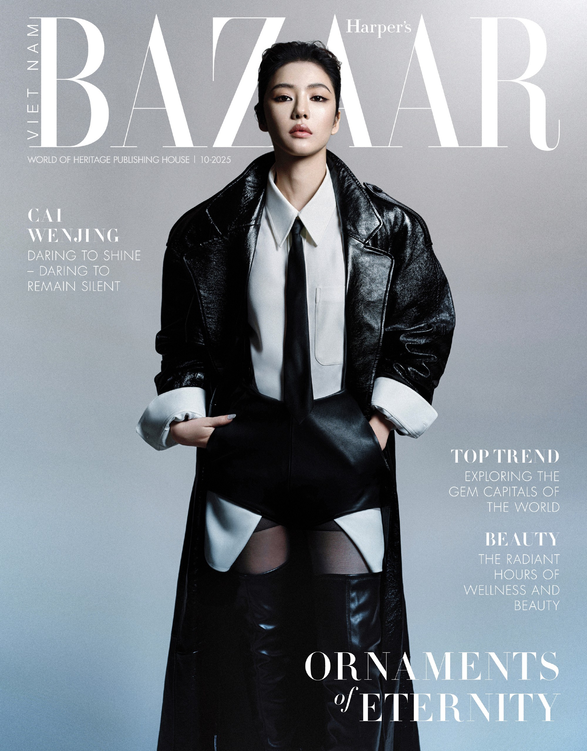 蔡文静登时尚芭莎Harper'sBAZAAR2025年10月刊封面​​​