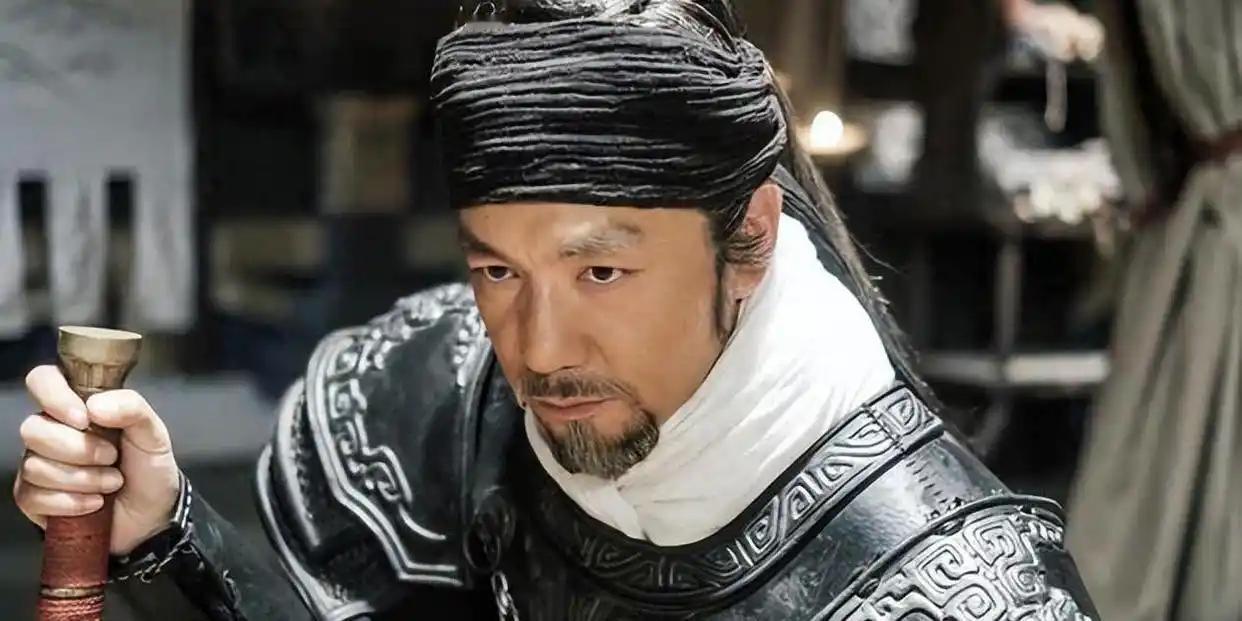 比白起更恐怖的人：带着儿子连灭五国，死后家族掌控朝堂近千年要说战国最狠的杀神