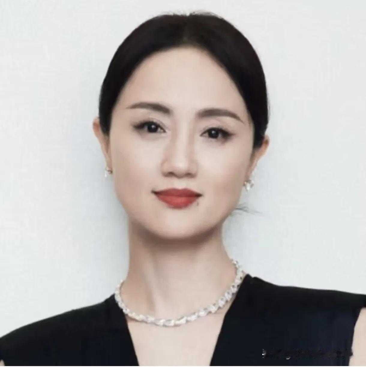 天呐，真没有想到演员朱媛媛因患癌症去世，对他的印象还停留在他的小虎牙上。很灵动，